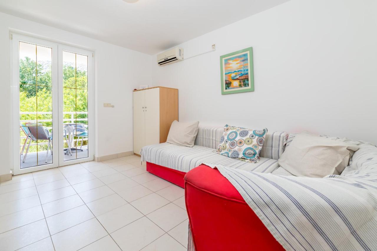 Apartments Melania & Antonia Baška Extérieur photo