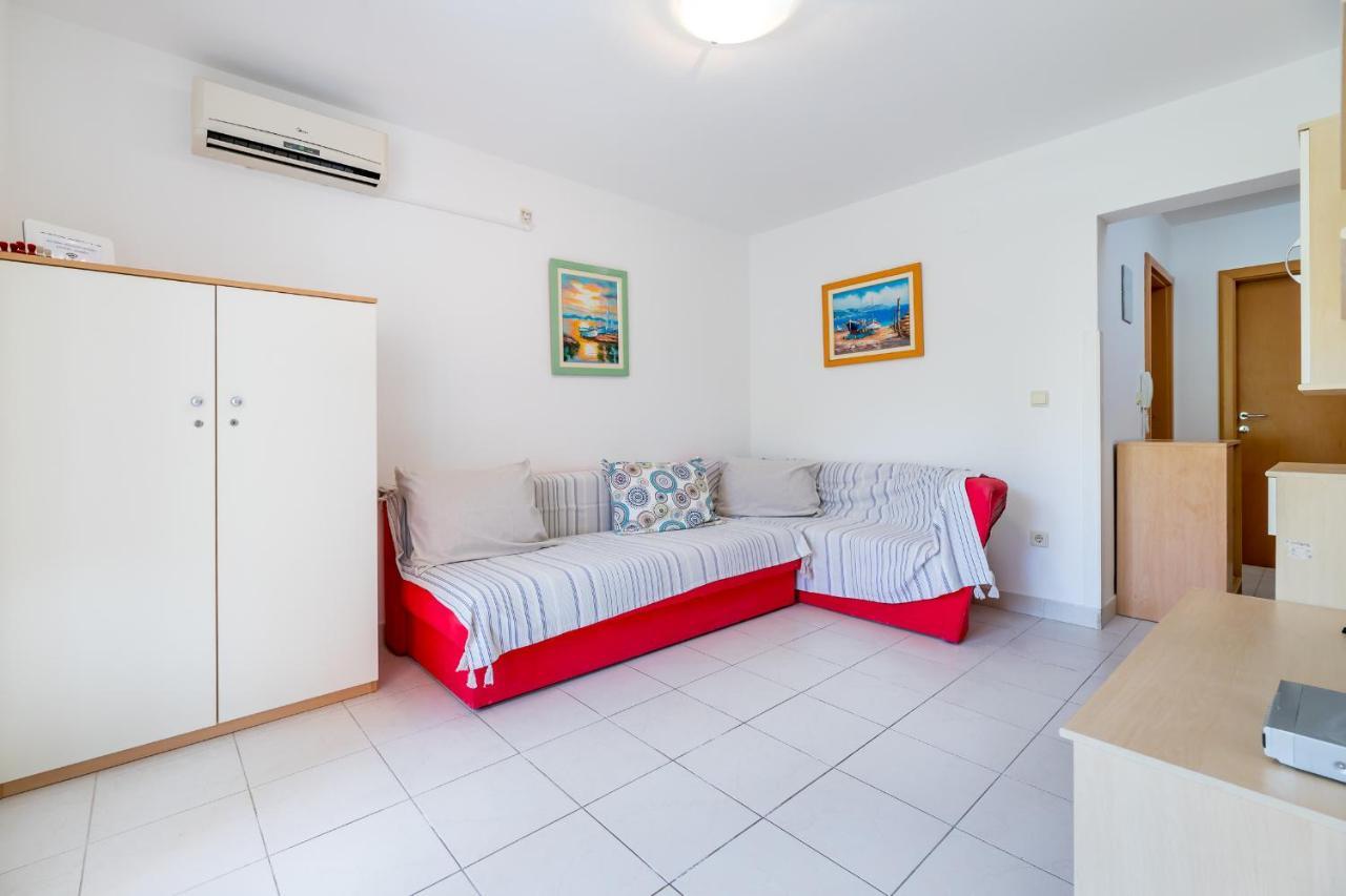 Apartments Melania & Antonia Baška Extérieur photo