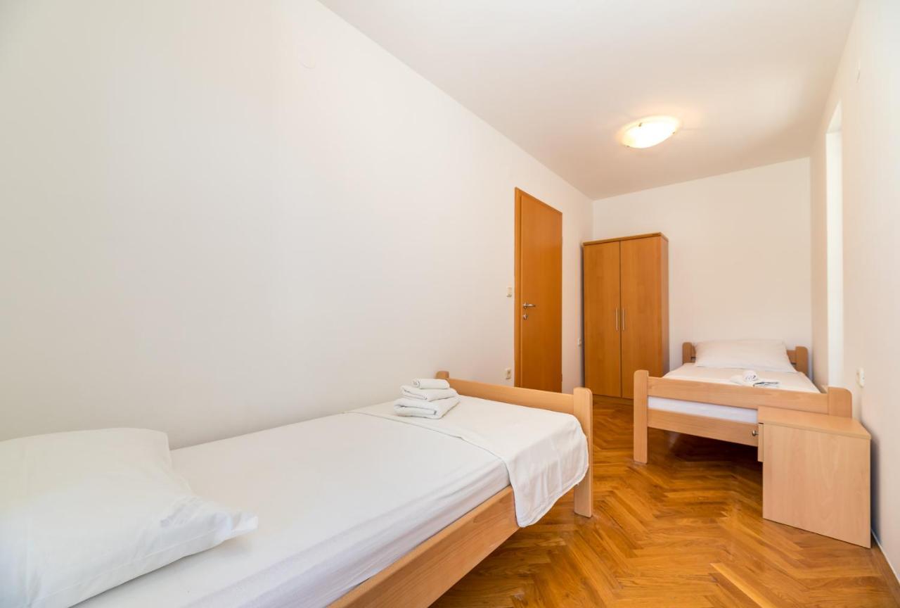 Apartments Melania & Antonia Baška Extérieur photo