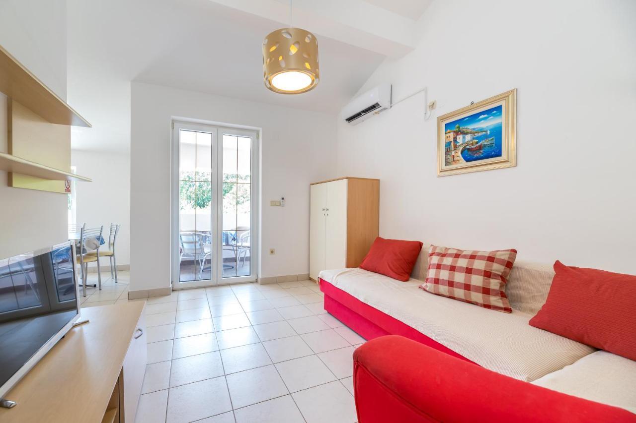 Apartments Melania & Antonia Baška Extérieur photo
