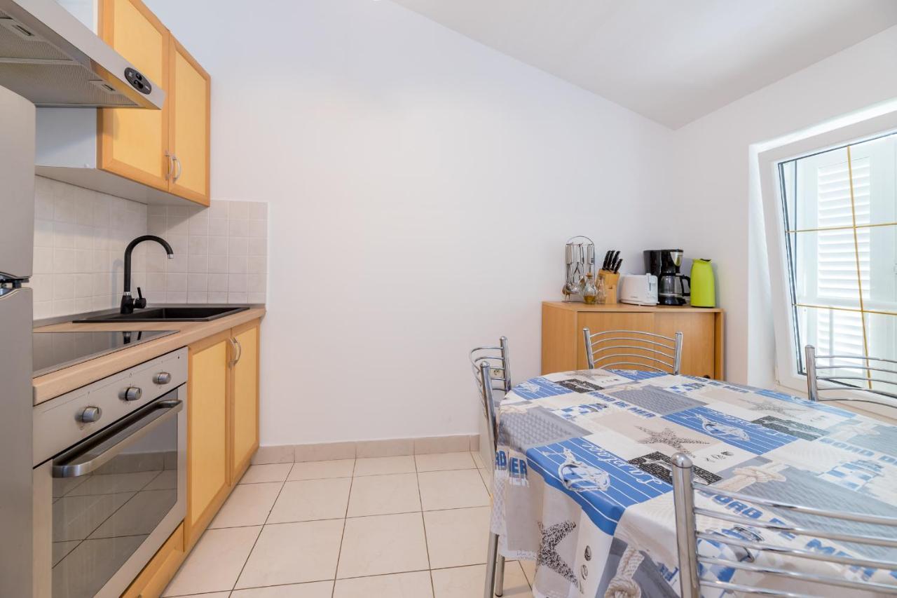 Apartments Melania & Antonia Baška Extérieur photo